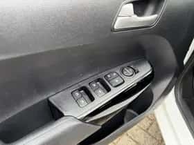 Kia Picanto (2020) thumbnail 22