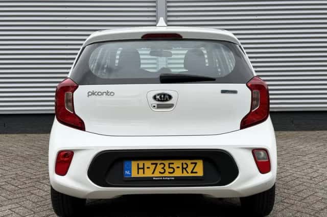 Kia Picanto (2020) thumbnail 4