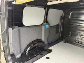 Kia PV5 (2025) thumbnail 15