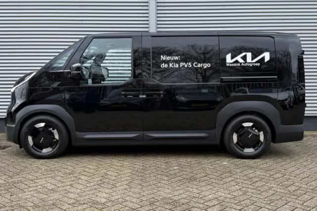 Kia PV5 (2025) thumbnail 3