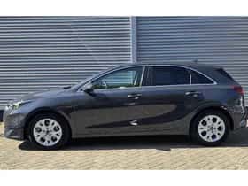 Kia Ceed (2025) thumbnail 2
