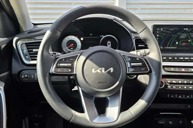 Kia Ceed (2025) thumbnail 11