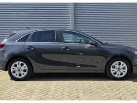 Kia Ceed (2025) thumbnail 5