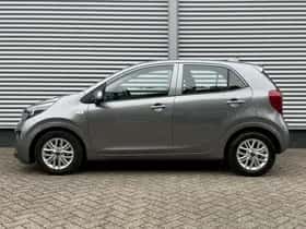 Kia Picanto (2023) thumbnail 2