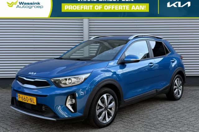 Kia Stonic (2022) thumbnail 1
