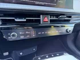 Kia EV6 (2022) thumbnail 28