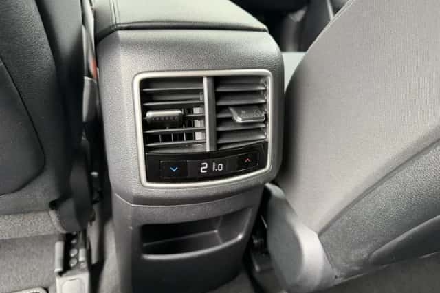 Kia Sportage (2023) thumbnail 11