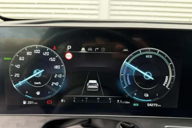 Kia Sportage (2023) thumbnail 15