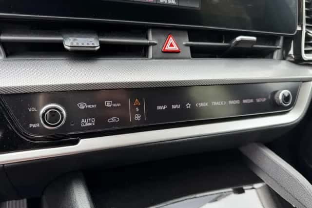 Kia Sportage (2023) thumbnail 25