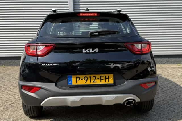Kia Stonic (2022) thumbnail 5