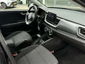 Kia Stonic (2024) thumbnail 13