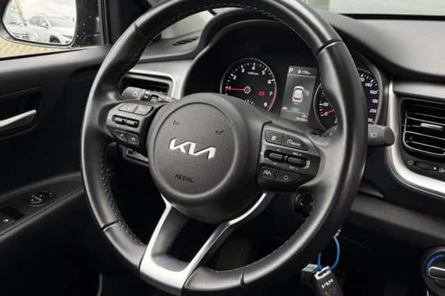 Kia Stonic (2024) thumbnail 18