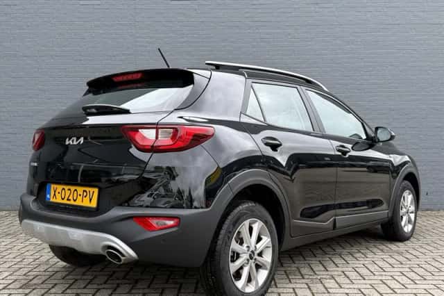 Kia Stonic (2024) thumbnail 6