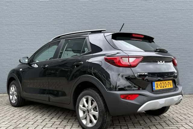Kia Stonic (2024) thumbnail 8