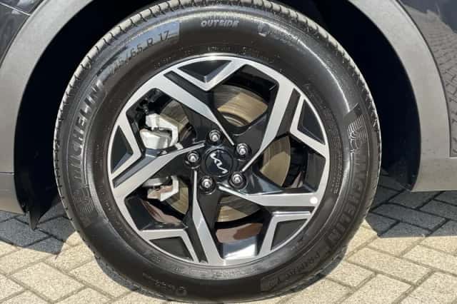 Kia Sportage (2023) thumbnail 11