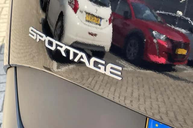Kia Sportage (2023) thumbnail 17