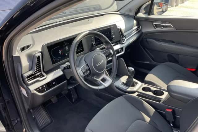 Kia Sportage (2023) thumbnail 18