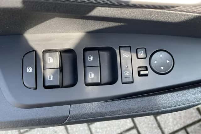 Kia Sportage (2023) thumbnail 20