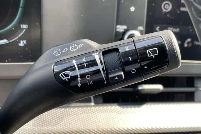 Kia Sportage (2023) thumbnail 25