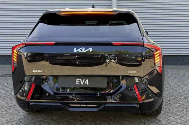 Kia EV4 (2026) thumbnail 4