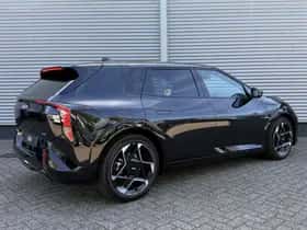 Kia EV4 (2026) thumbnail 5