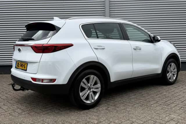 Kia Sportage (2017) thumbnail 5
