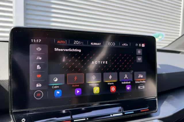 CUPRA Leon Sportstourer (2021) thumbnail 23