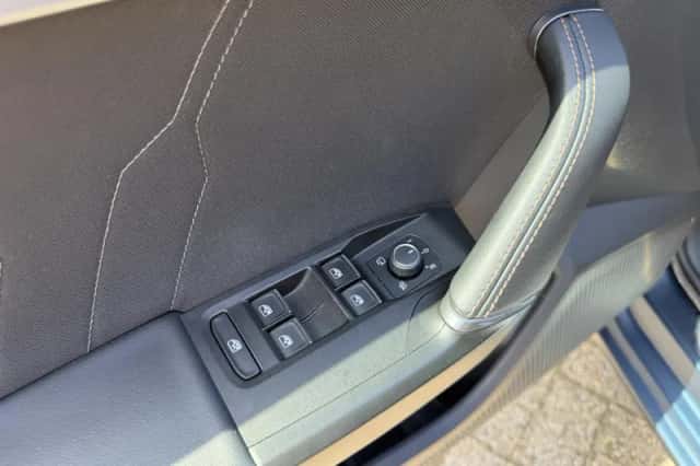 CUPRA Leon Sportstourer (2021) thumbnail 30