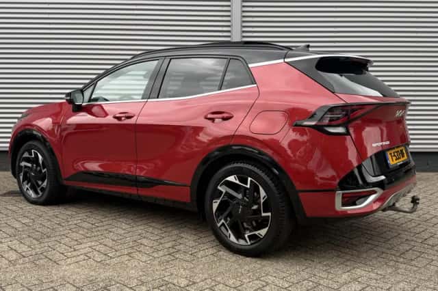 Kia Sportage (2023) thumbnail 3