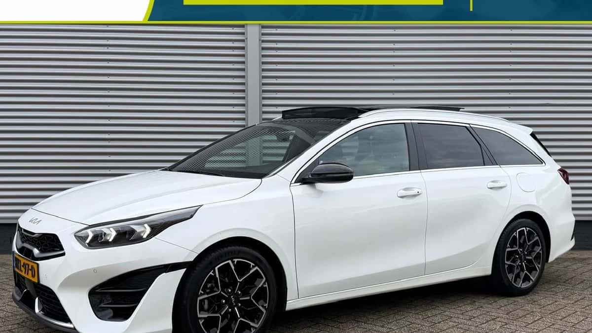 Kia Ceed Sportswagon (2025) — foto 1