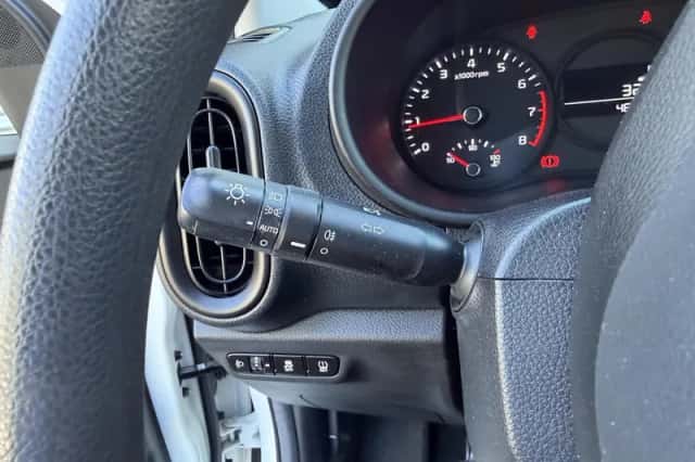 Kia Picanto (2020) thumbnail 15