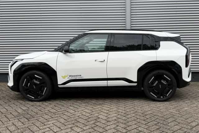 Kia EV3 (2026) thumbnail 2