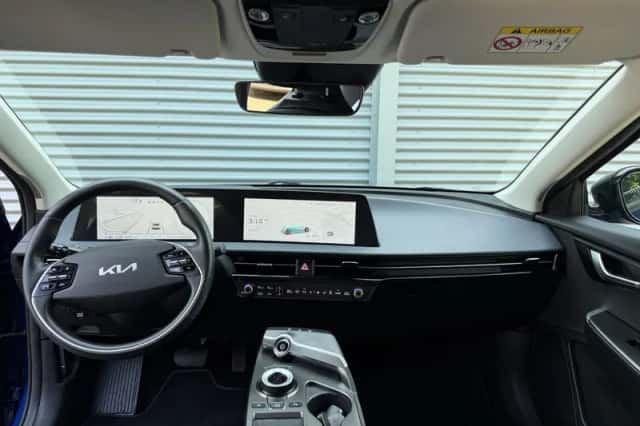 Kia EV6 (2022) thumbnail 14