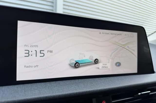 Kia EV6 (2022) thumbnail 21