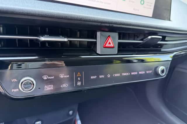 Kia EV6 (2022) thumbnail 26