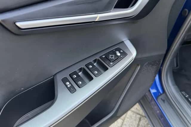 Kia EV6 (2022) thumbnail 29