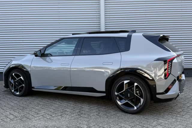 Kia EV4 (2025) thumbnail 4