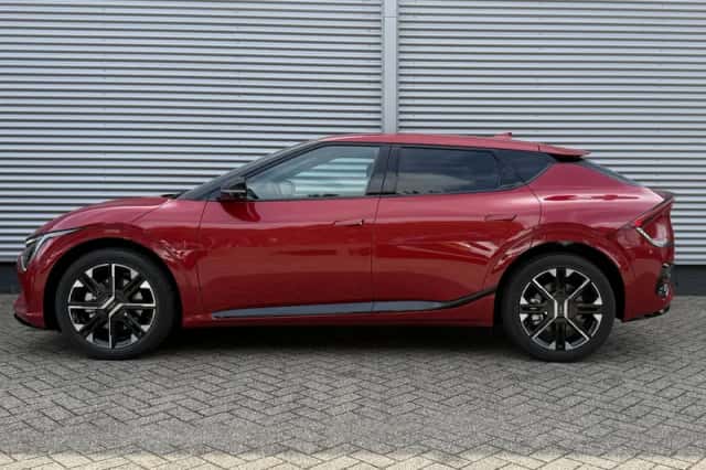 Kia EV6 (2026) thumbnail 2