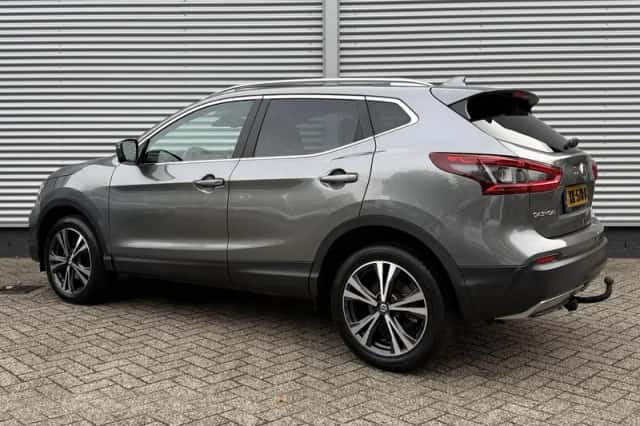 Nissan Qashqai (2019) thumbnail 3