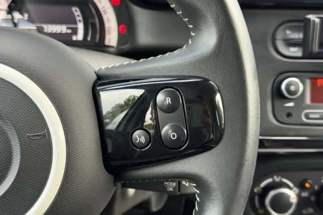 Renault Twingo (2015) thumbnail 15