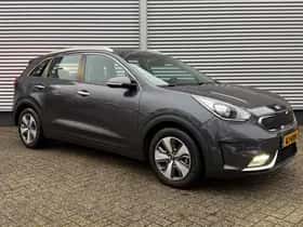 Kia Niro (2016) thumbnail 7
