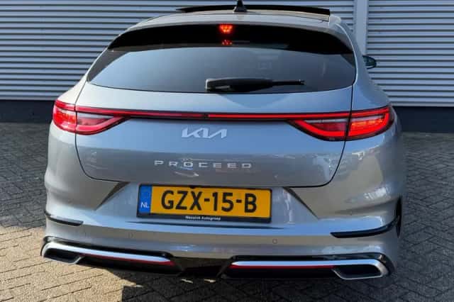Kia Proceed (2025) thumbnail 5