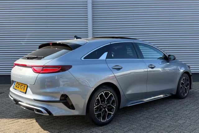 Kia Proceed (2025) thumbnail 5