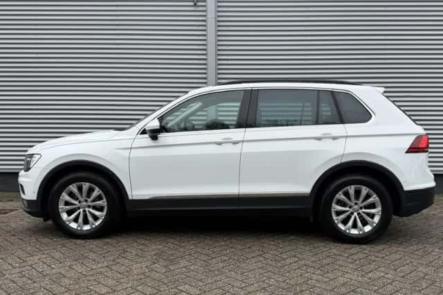 Volkswagen Tiguan (2019) thumbnail 2