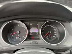 Volkswagen Tiguan (2019) thumbnail 16