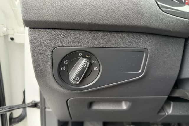 Volkswagen Tiguan (2019) thumbnail 21