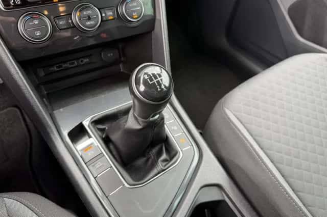 Volkswagen Tiguan (2019) thumbnail 27