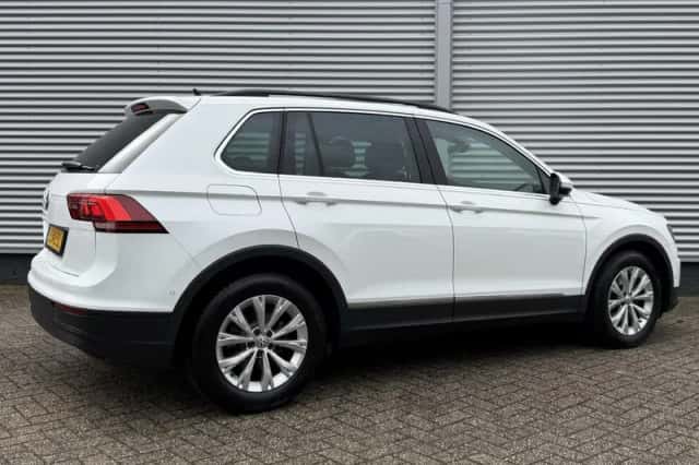 Volkswagen Tiguan (2019) thumbnail 5