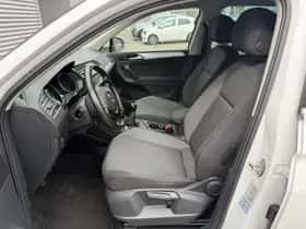 Volkswagen Tiguan (2019) thumbnail 9
