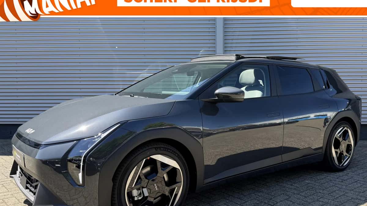 Kia EV4 (2026) — foto 1